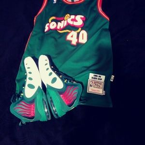 Kemp Jersey/ Nike Sonic Flight